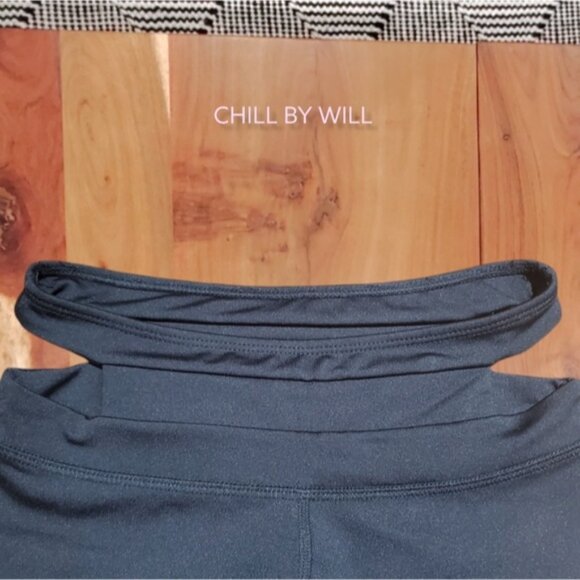 CHILL by WILL• Peekaboo Cut-out Waist Workout Leggings - Picture 6 of 10